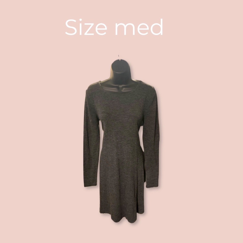 Old navy woman’s long sleeve dress size med gray